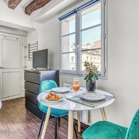 Latin Quarter & Pantheon - Cityapartmentstay Paris