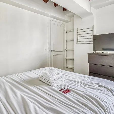 Latin Quarter & Pantheon - Cityapartmentstay Lägenhet